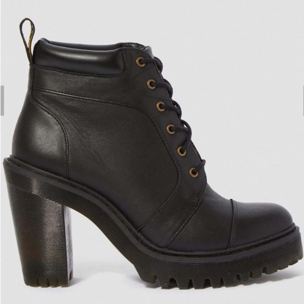 DR MARTENS AVERIL WOMEN'S LEATHER HEELED ANKLE BOOTS